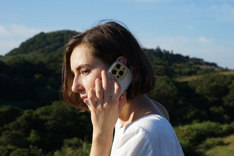 Moshi iGlaze MagSafe – dėklas skirtas „iPhone 14 Max“ (sidabrinis)