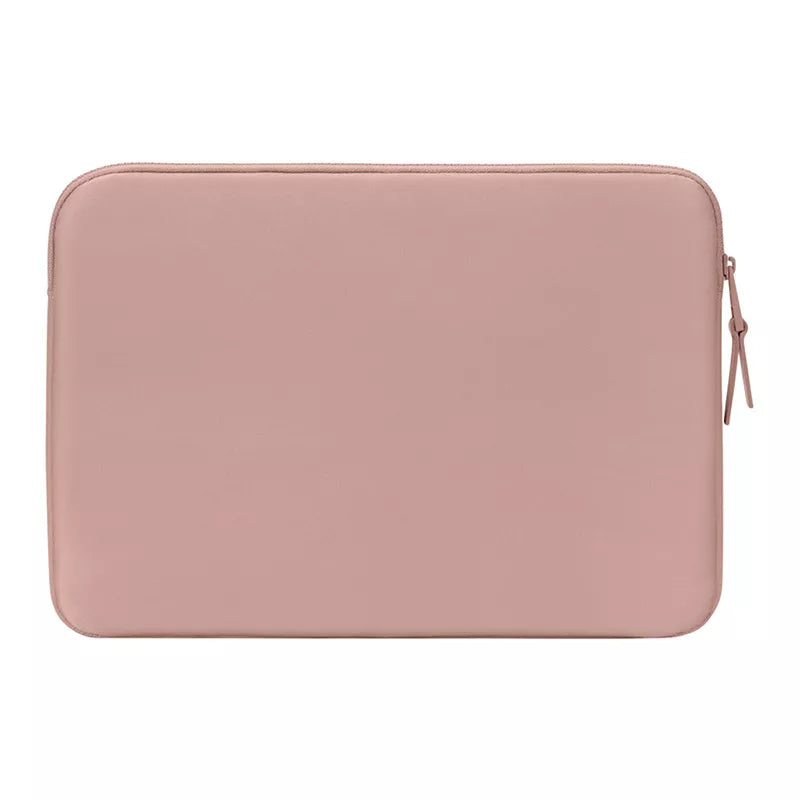 Kate Spade New York Pūstas dėklas – MacBook Pro 16" / Nešiojamojo kompiuterio 16" (Madison Rouge Nailonas)