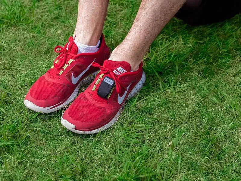 Griffin batų dėklas, skirtas "Fitbit", "Misfit", "Sony" ir "Nike+" fizinio aktyvumo sekikliams