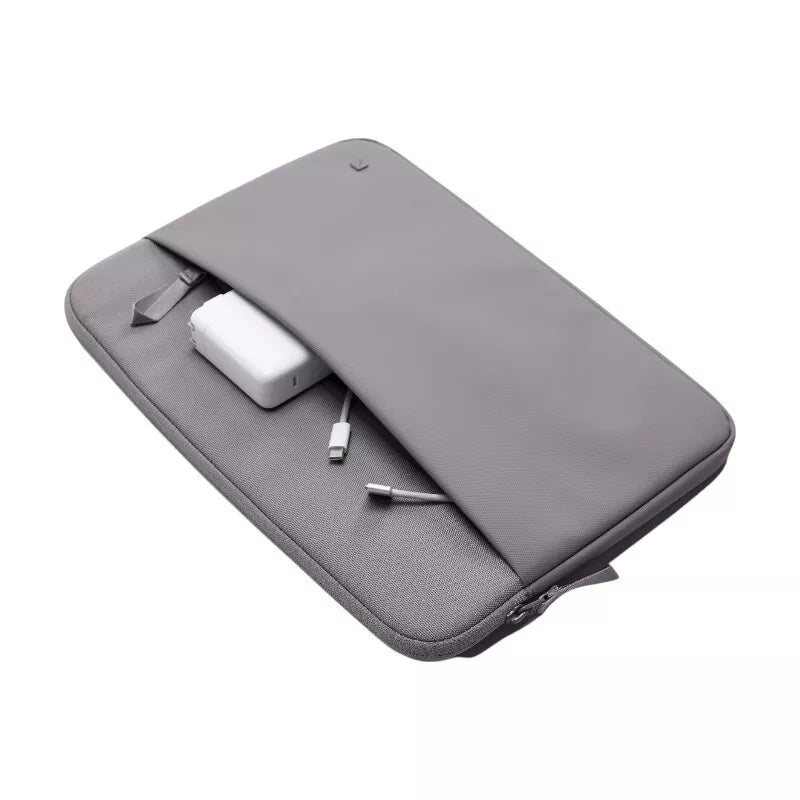 Incase A.R.C. įmautė – dėklas su kišenėle, skirtas MacBook Pro 14" (M4/M3/M2/M1/2024-2021) (pilka)