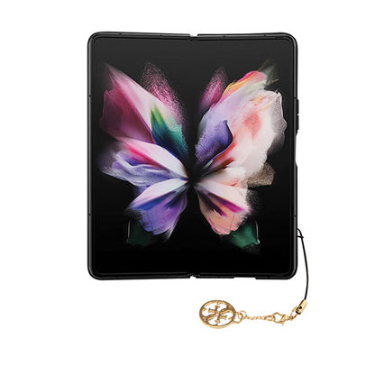 Guess 4G Charms kolekcija – „Samsung Galaxy Z Fold 5“ dėklas (rudas)