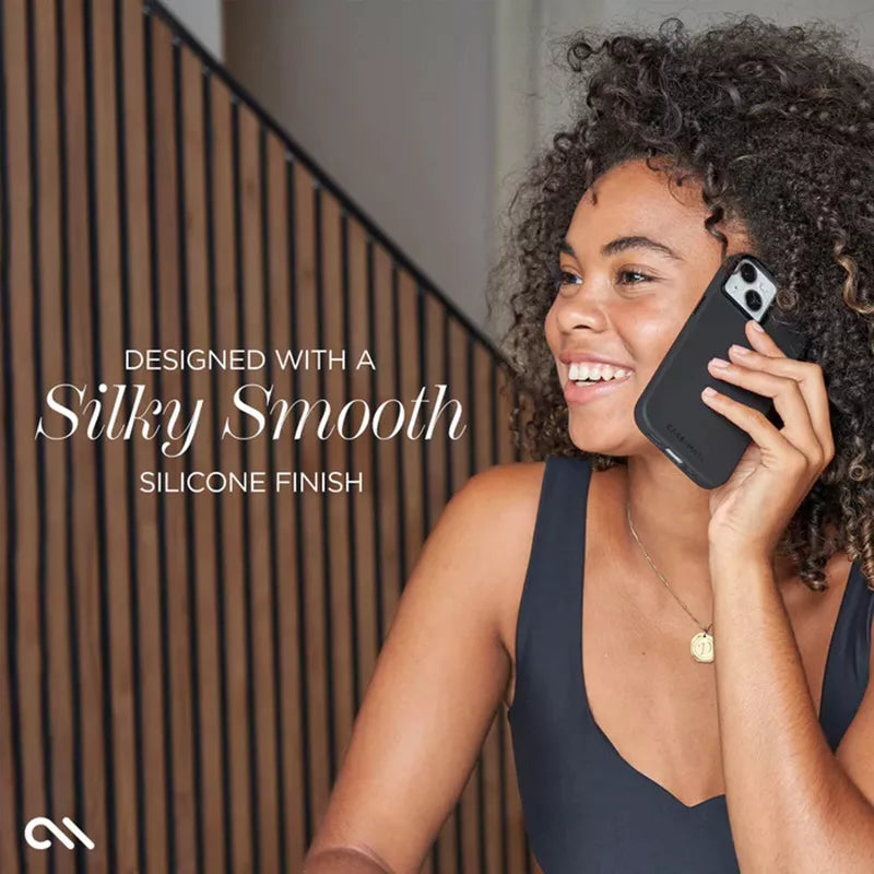 Case-Mate Silicone MagSafe – dėklas, skirtas „iPhone 15“ / „iPhone 14“ / „iPhone 13“ (juoda spalva)