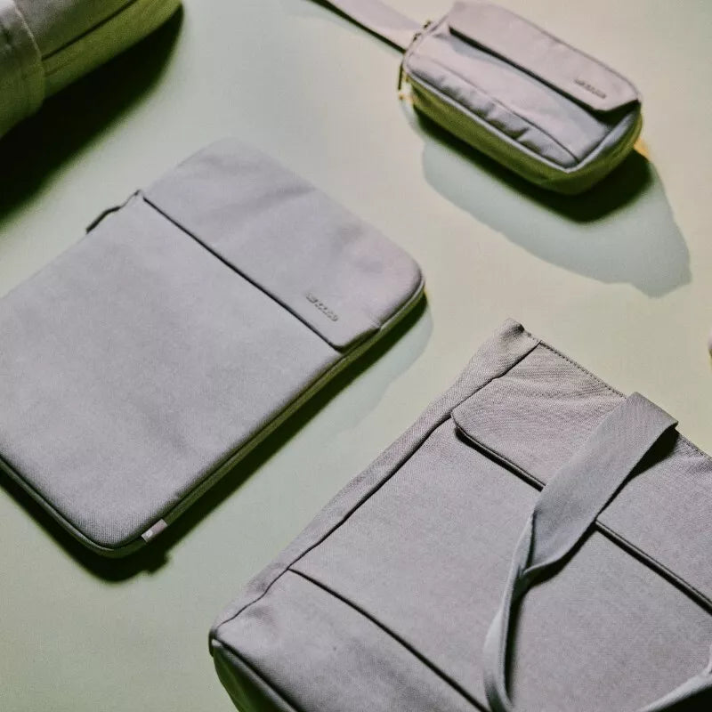 Incase Crosstown Sleeve su Woolenex - dėklas su kišenėle, skirtas MacBook Pro 14" (M4/M3/M2/M1/2024-2021) (Limestone)