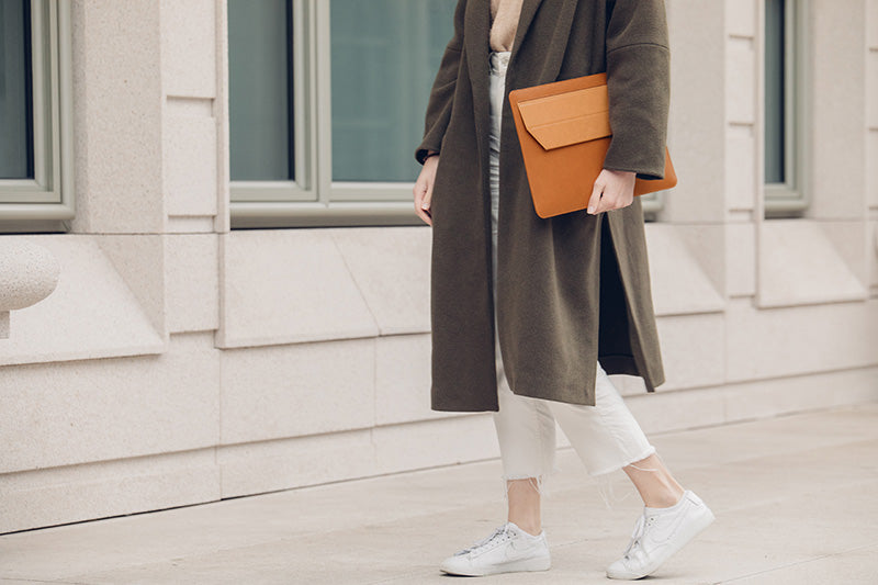 Moshi Muse 14 colių „3-in-1 Slim Sleeve“ nešiojamojo kompiuterio dėklas („Seashell White“)