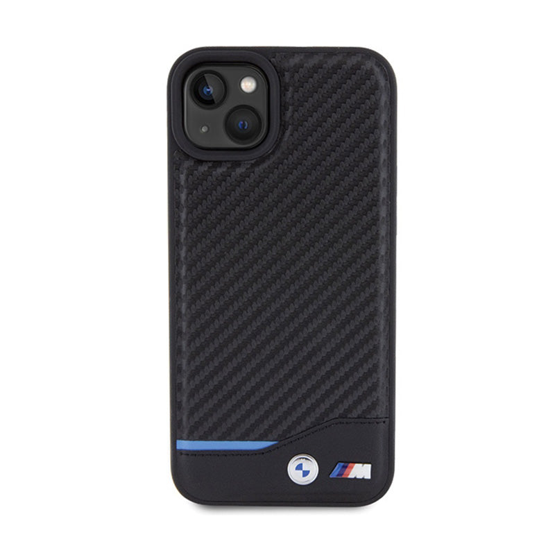 BMW od odos, karbono, su mėlyna linija – dėklas iPhone 15 Plus (juodas)