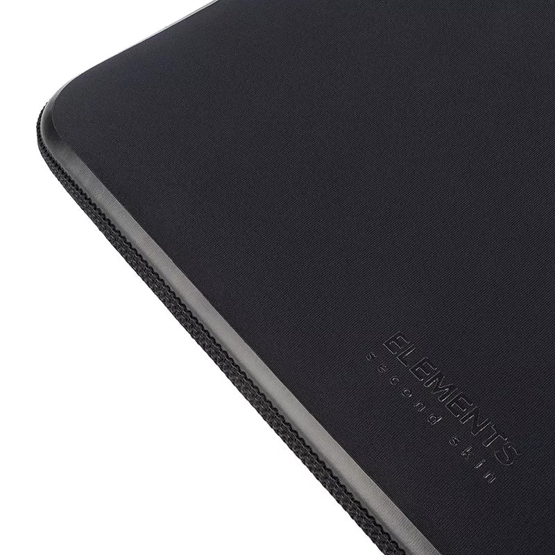 TUCANO Elements 2 – Dangtelis MacBook Air 13” (M4/M3/M2/M1/2025–2018) / Pro 13” (juodas)