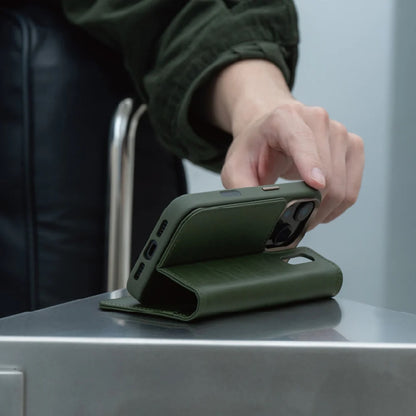 Moshi Overture MagSafe - Odos 3 viename atverčiamas dėklas iPhone 17 Pro Max (Misty Coral)