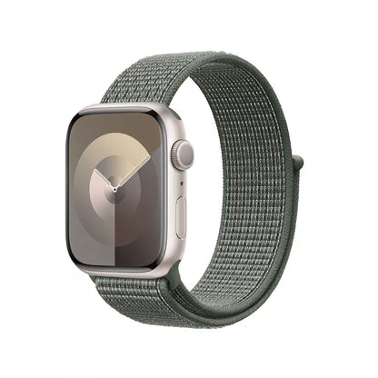 Crong Nylon 	extendash{} sportinis dirželis, skirtas Apple Watch 44/45/46/49 mm (karinė žalia)