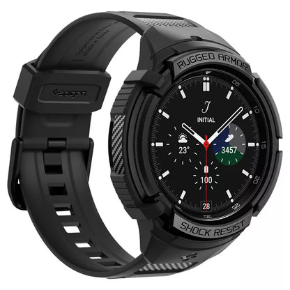 Spigen Rugged Armor Pro - dirželis + dėklas, skirtas „Samsung Galaxy Watch 6 Classic 47 mm“ (juoda)