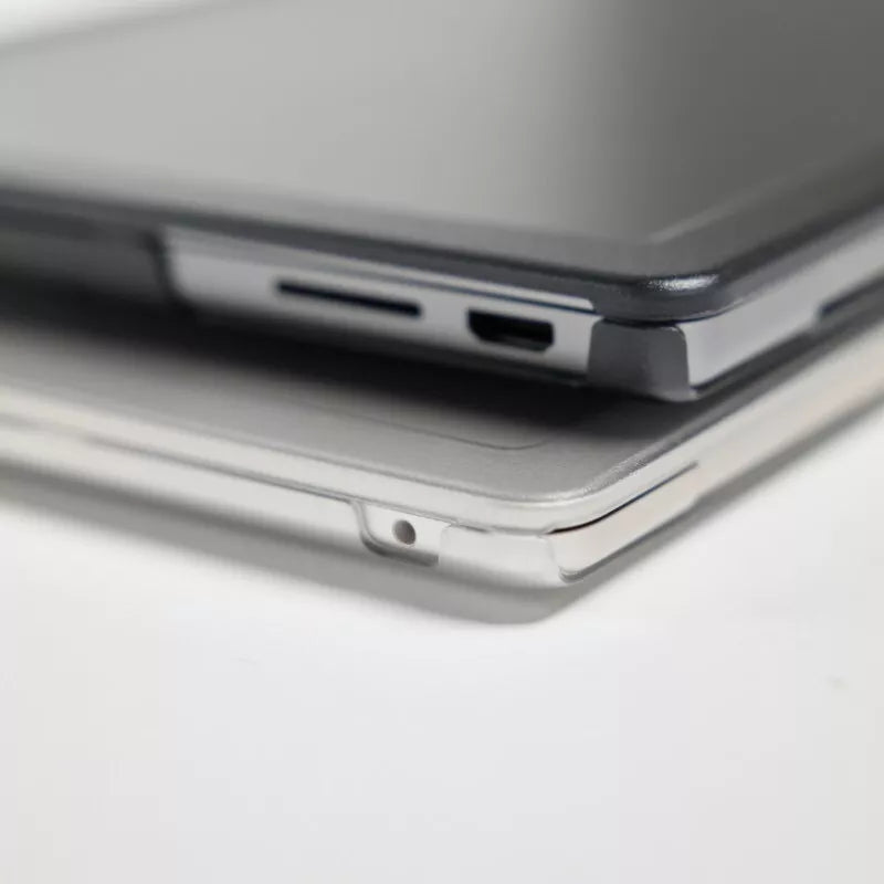 Incase Edge kietas dėklas – dėklas, skirtas MacBook Pro 14" (M4/M3/M2/M1/2024–2021) (juodas)