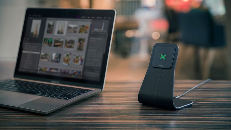 XVIDA greitojo įkrovimo stalas – indukcinis įkroviklis Samsung Quick Charge 2.0 (juodas)