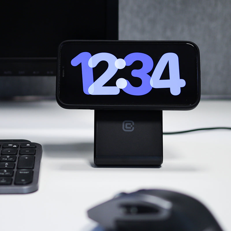 Crong MagSpot stovas – 2-in-1 belaidis įkroviklis su MagSafe, skirtas iPhone ir AirPods (šešėlinė juoda)