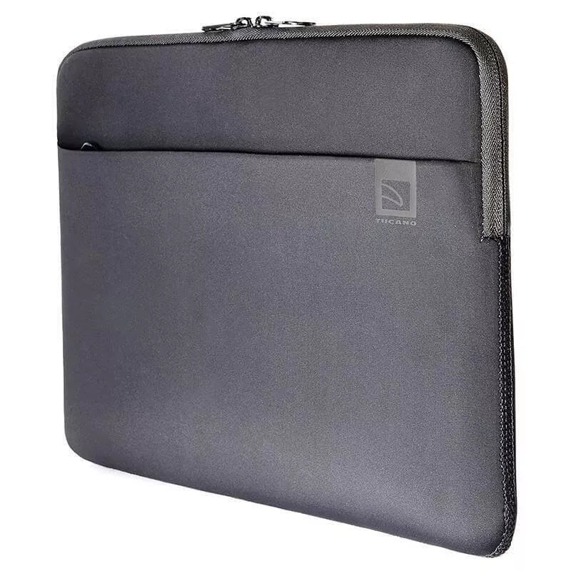 Tucano Top Second Skin – dėklas 13 colių „MacBook Pro“ (M2/M1/2022–2016), 13 colių „MacBook Air“ (M4/M3/M2/2025–2018) (juodas)