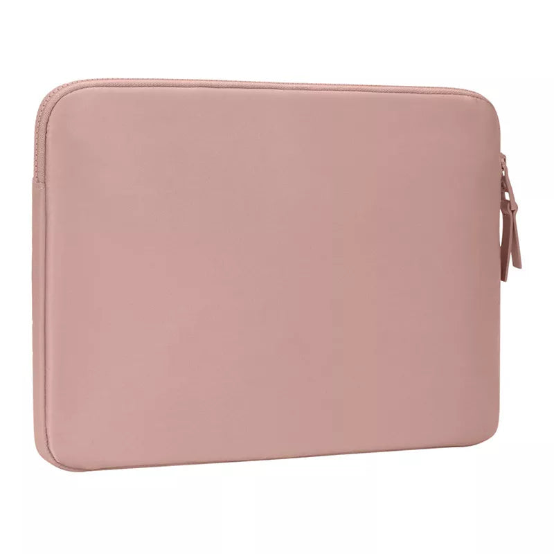 Kate Spade New York Pūstas dėklas – MacBook Pro 16" / Nešiojamojo kompiuterio 16" (Madison Rouge Nailonas)