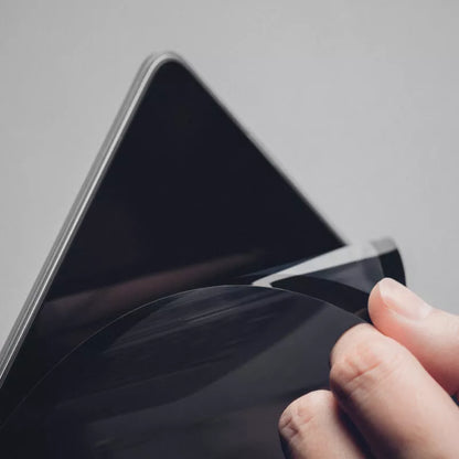 Moshi iVisor XT - Ekrano apsauga, skirta MacBook Air 13.6" M3 (2024) / M2 (2022) (juodas rėmelis)