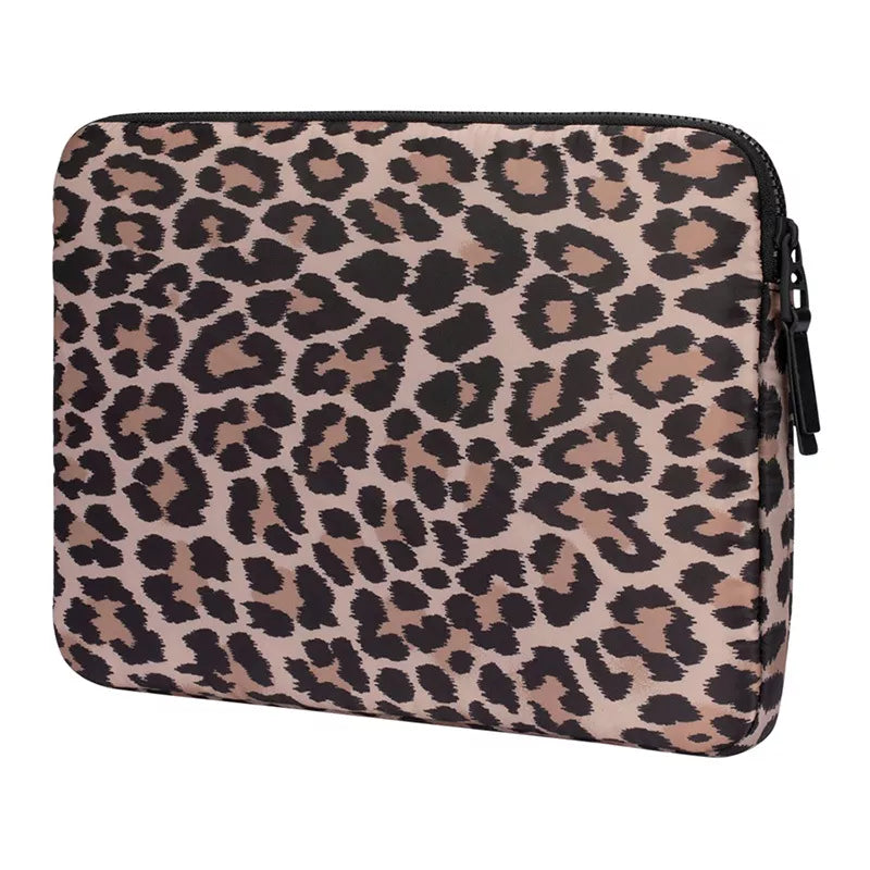 Kate Spade New York Kamšytas dėklas - MacBook Pro 16" / 16" nešiojamojo kompiuterio dėklas (Classic Leopard)