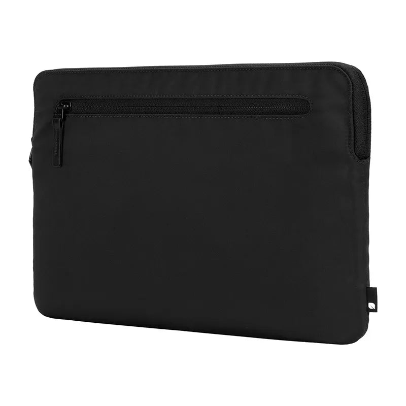 Incase Kompaktiškas dėklas iš skrydžio nailono, skirtas MacBook Pro 14" (M4/M3/M2/M1/2024-2021) (Juoda)