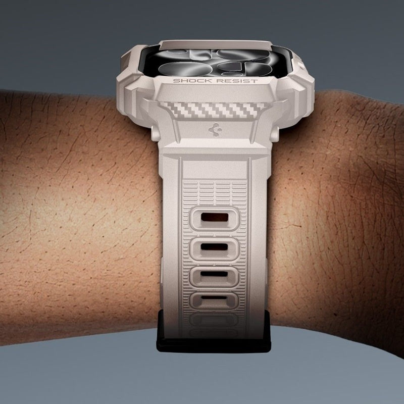 Spigen Rugged Armor Pro V2 – Dirželis su dėklu Apple Watch 10/11 46mm (Smėlio spalvos)