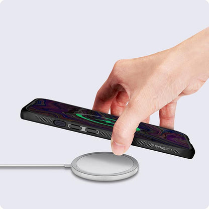 Spigen Liquid Air – dėklas, skirtas „iPhone 13 Mini“ (juodas)