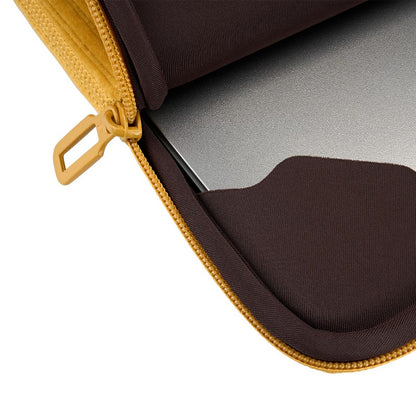 TUCANO Velluto 2 – Dėklas MacBook Air 13" (M4/M3/M2/M1/2025-2018) / Pro 13" / Nešiojamojo kompiuterio 12" (geltonas)