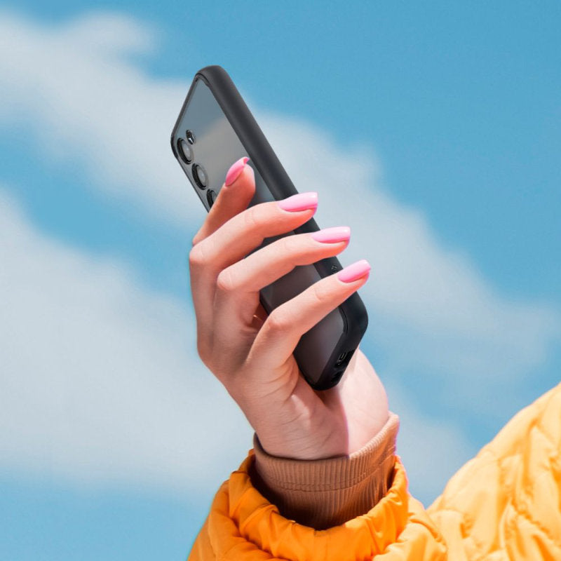 Spigen Ultra Hybrid – dėklas, skirtas „Samsung Galaxy S23“ („Matte Black“)