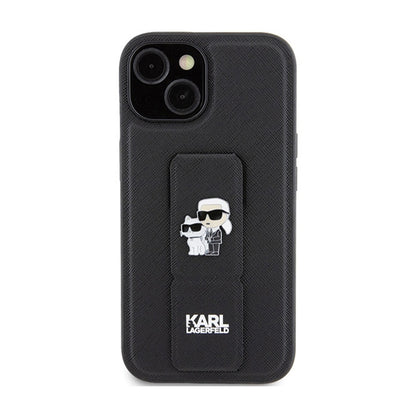 Karl Lagerfeld Gripstand Saffiano Karl & Choupette Pins – „iPhone 15 Plus“ dėklas (juodas)