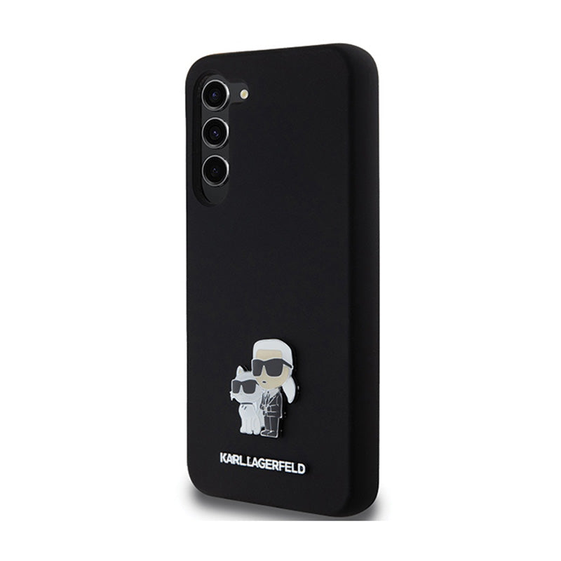Karl Lagerfeld Silicone Karl & Choupette Metal Pin - dėklas „Samsung Galaxy S24+“ (juodas)