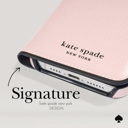 Kate Spade New York Wrap Folio dėklas – odinis atverčiamas dėklas, skirtas „iPhone 15“ (šviesiai pergamentinė)