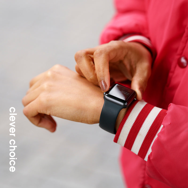 Crong Liquid – Apyrankė Apple Watch 44/45/46/49 mm (raudona)