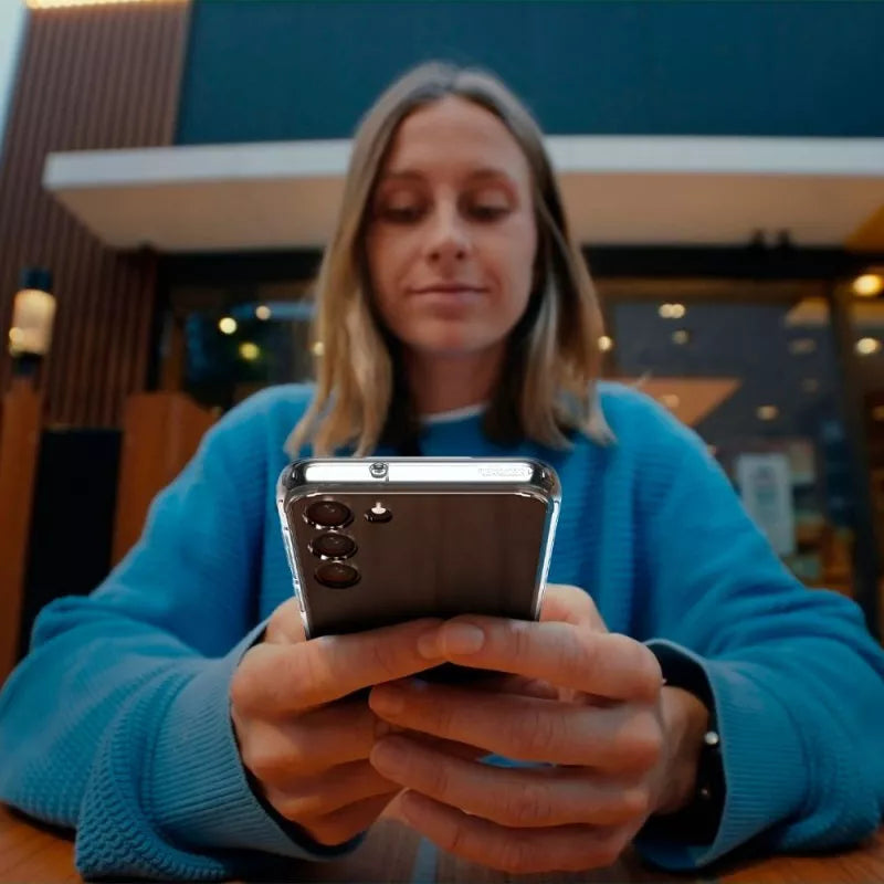 Spigen Ultra Hybrid – dėklas, skirtas „Samsung Galaxy S23“ (skaidrus)