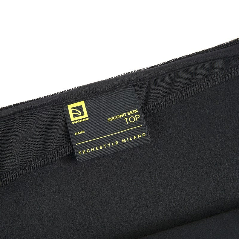 Tucano Top Second Skin - dėklas MacBook Pro 16" (juodas)