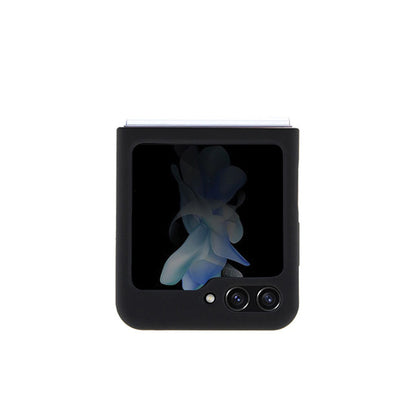 Karl Lagerfeld Ikonik silikoninis dėklas – Samsung Z Flip 5 (juodas)