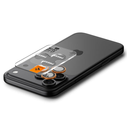Spigen Optik Pro GLAS.TR EZ Fit Kameros apsauga 2 vnt. - Stiklinė objektyvo apsauga, skirta iPhone 16 Pro / 16 Pro Max / 17 Pro / 17 Pro Max (2 vnt.) (Oranžinė)