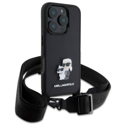 Karl Lagerfeld Saffiano Karl & Choupette Metal Pin CBDY Strap – dėklas skirtas iPhone 16 Pro (juodas)