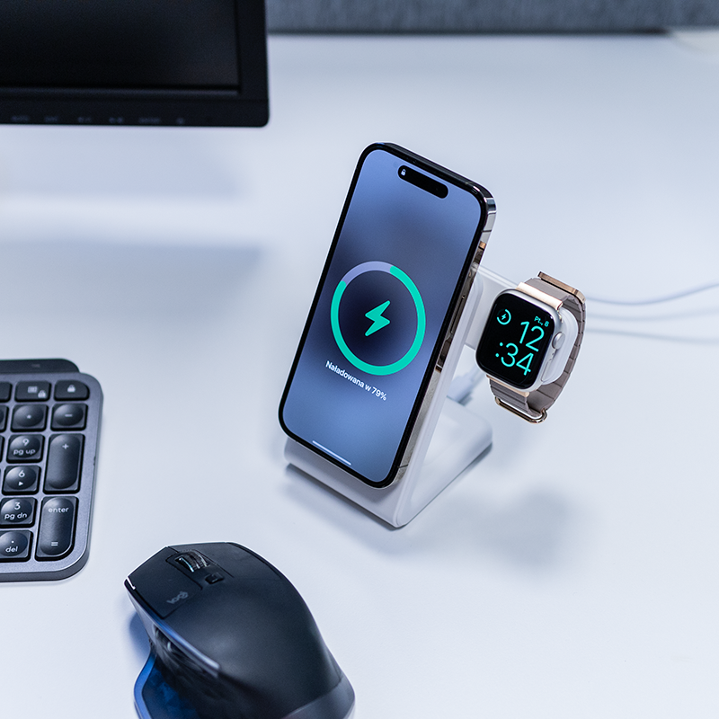 Crong MagSpot Pivot Stand - 3-in-1 belaidis įkroviklis su MagSafe, skirtas iPhone, Apple Watch ir AirPods (baltas)