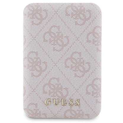 Guess Bundle Pack MagSafe 4G metalo auksinis logotipas – dėklo rinkinys + 5000 mAh MagSafe Power Bankas iPhone 15 (rožinis)