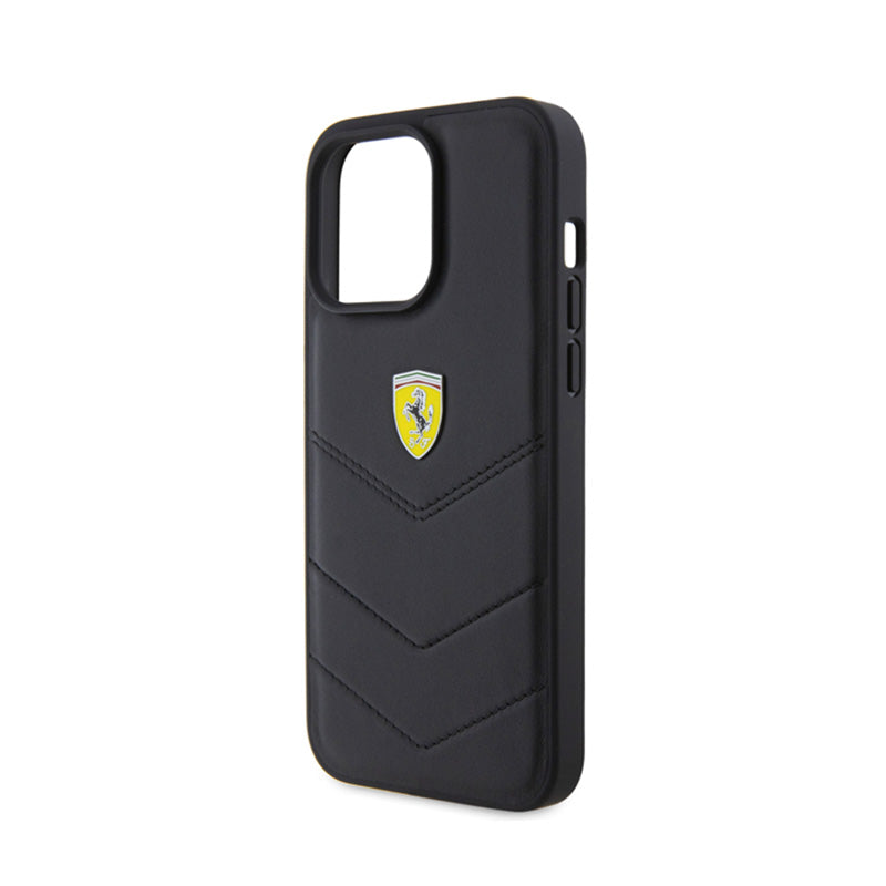Ferrari Quilted Metal Logo – dėklas, skirtas „iPhone 15 Pro Max“ (juodas)