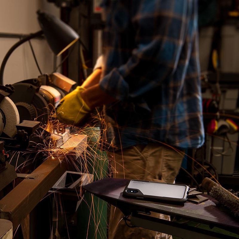 Griffin Survivor Endurance – dėklas, skirtas „iPhone Xs Max“ (skaidrus / pilkas)