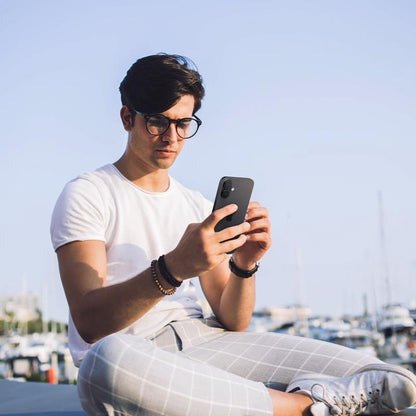 Spigen Optik Pro GLAS.TR EZ Fit objektyvo apsauga 2 vnt. - Kameros apsauga, skirta iPhone 17 / 16 / 16 Plus (2 vnt.) (Juoda)