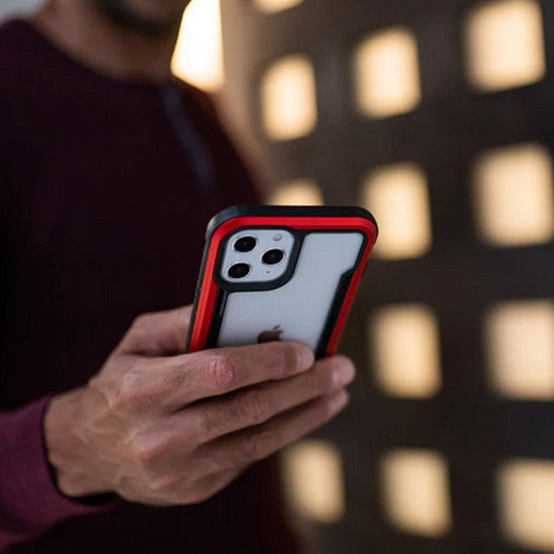 X-Doria Raptic Shield – aliuminio dėklas, skirtas „iPhone 14 Pro“ (atsparus smūgiams iki 3 m) (juodas)
