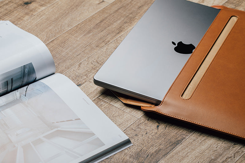 Moshi Muse 14 colių „3-in-1 Slim Sleeve“ nešiojamojo kompiuterio dėklas („Seashell White“)