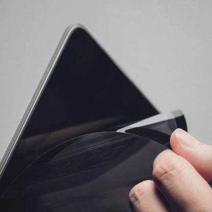 Moshi iVisor XT - Ekrano apsauga skirta MacBook Pro 16" (M3/M2/M1/2023-2021) (Juodas rėmelis)