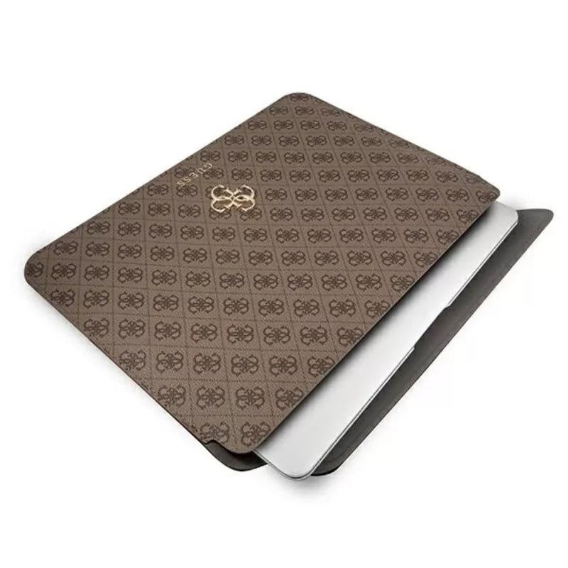 Guess 4G Big Metal Logo kompiuterio dėklas – nešiojamojo kompiuterio dėklas 13" (rudas)