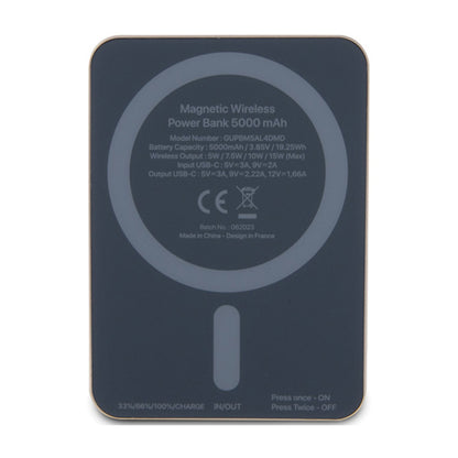 Guess 4G Strassed Metal Logo MagSafe – indukcinė 5000 mAh 15W MagSafe energijos bankas (auksinis)