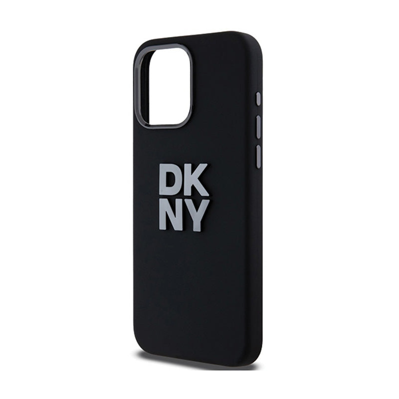 DKNY skysto silikono dėklas su metaliniu logotipu – skirtas iPhone 15 Pro Max (juodas)
