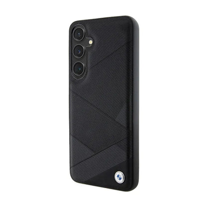 BMW Signature Leather Crossing Lines Pattern – dėklas, skirtas „Samsung Galaxy S24“ (juodas)