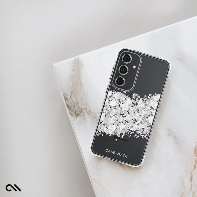 Case-Mate Karat – Samsung Galaxy S24+ dėklas su perlamutro puošyba (A Touch of Pearl)