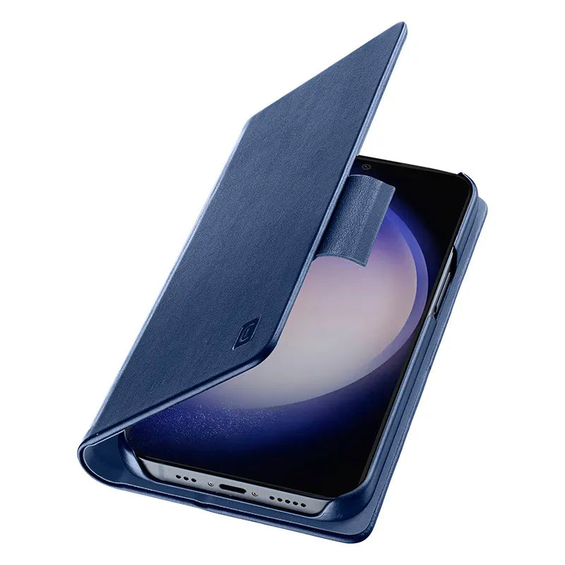 Cellularline knygos dėklas, skirtas „Samsung Galaxy S24“ (tamsiai mėlyna)