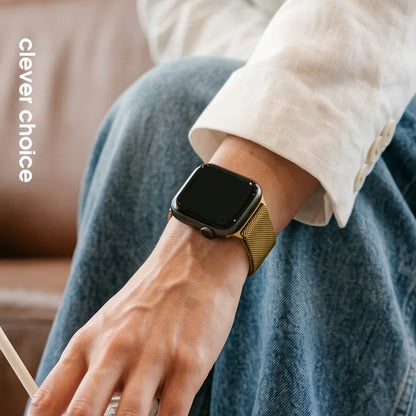 Crong Milano Plienas - Nerūdijančio plieno apyrankė, skirta Apple Watch 38/40/41/42 mm (auksinė)