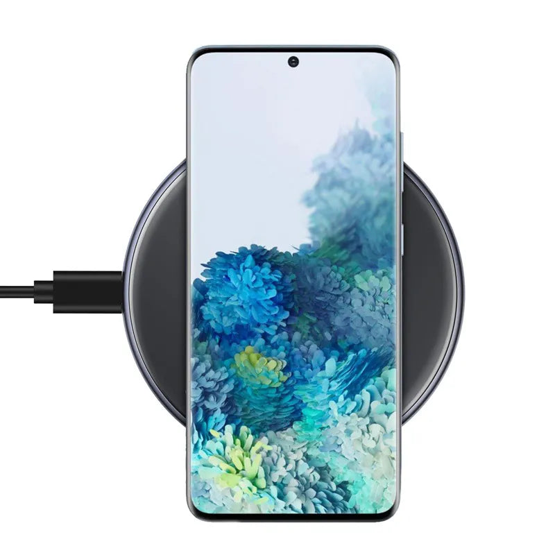 Crong PowerSpot Greitas belaidis įkroviklis – 15 W aliuminio USB-C Qi belaidis įkroviklis su grūdinto stiklo danga (šešėlio juoda)